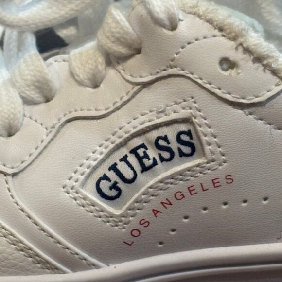 GUESS Sybella Low Top Round Toe Sneakers in White – Size 7 M – NIB - Picture 8 of 8